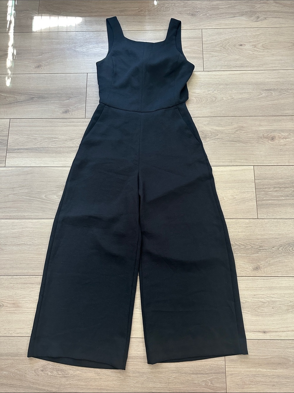 Aritizia Black Sleeveless Wide-Leg Jumpsuit